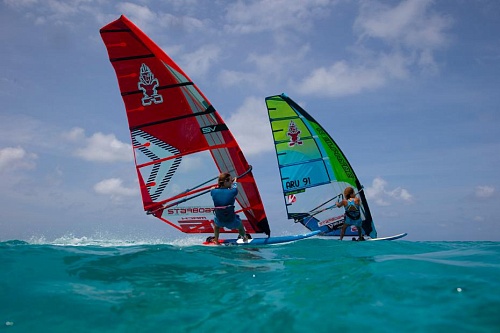 Доска Starboard 2024 ISONIC slalom Carbon Sandwich