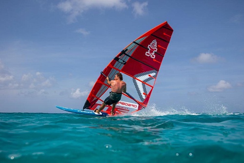 Доска Starboard 2024 ISONIC slalom Carbon Sandwich